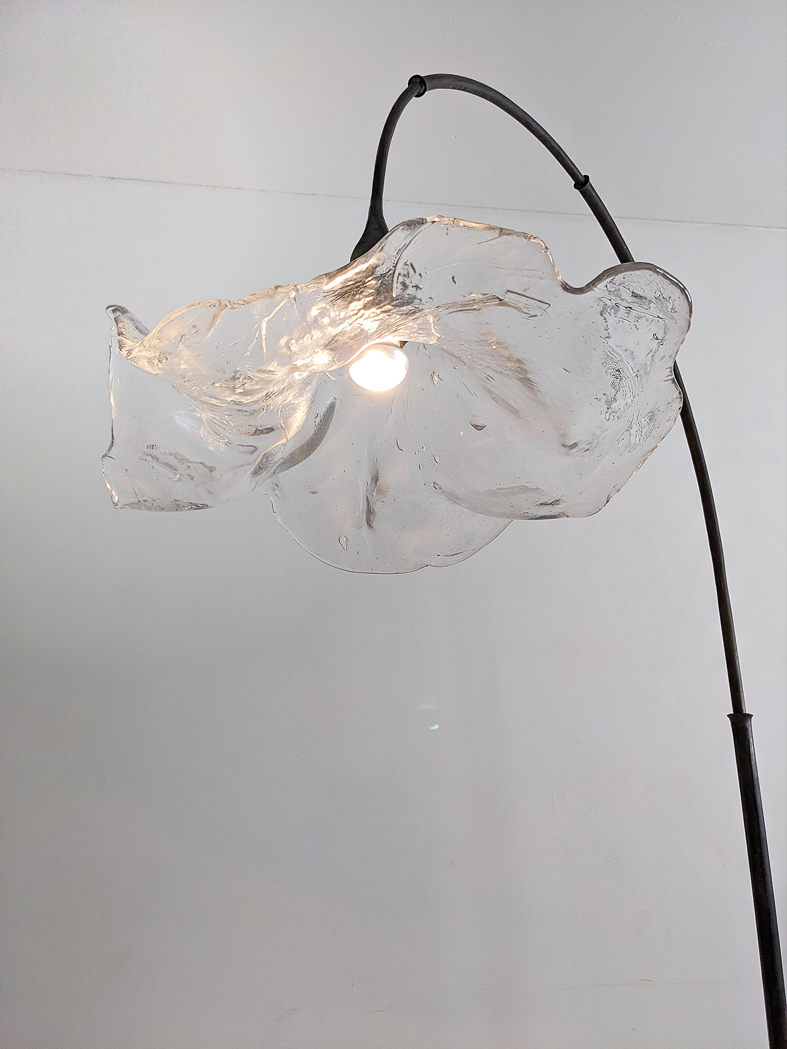 XL_Bronze_Flower_Shaped_Floor_Lamp_by_Lothar_Klute_1980's