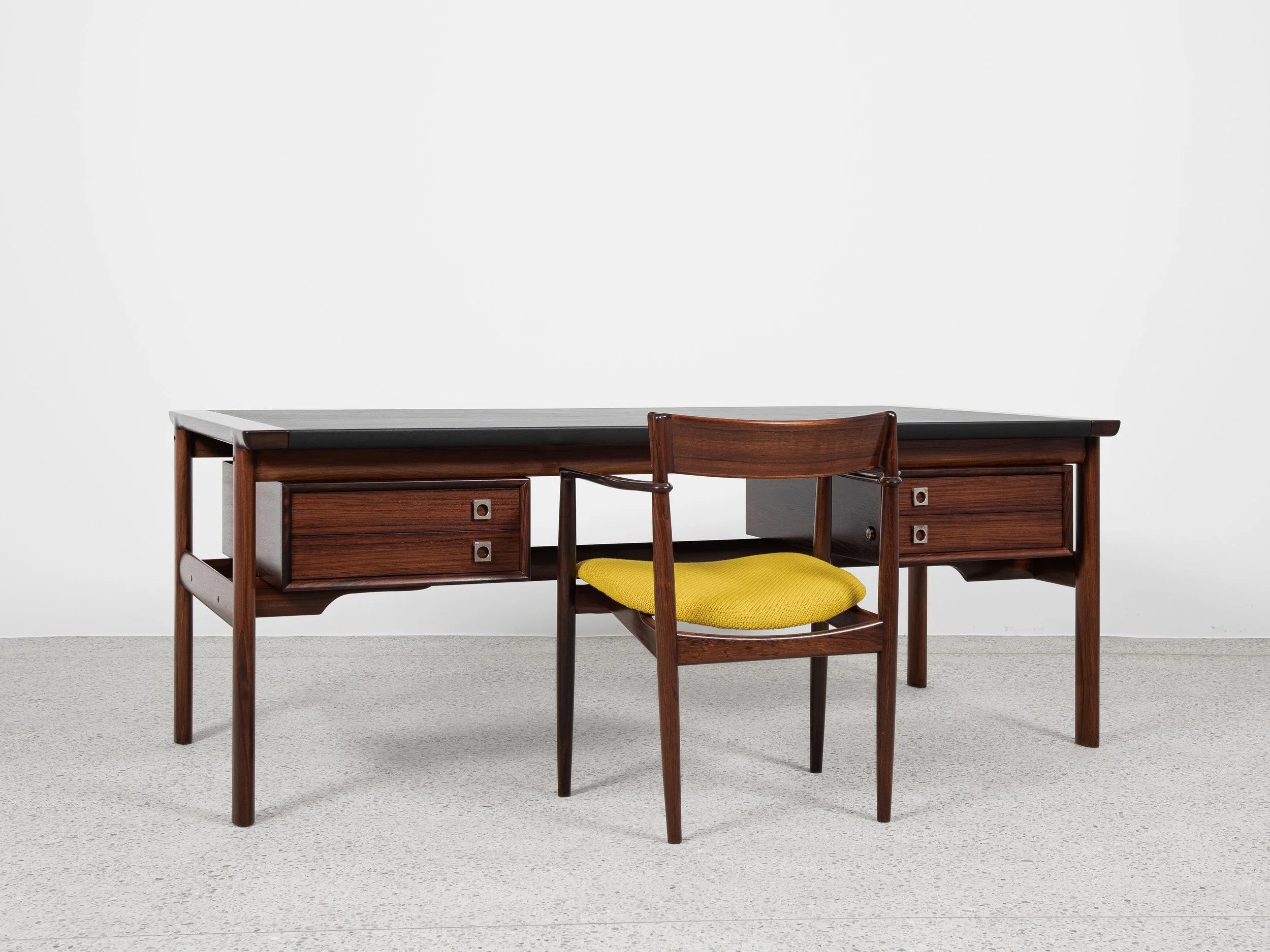 XL_Desk_by_Arne_Vodder_for_Sibast,_Rosewood_&_Black_Leather,_1960s,_Denmark