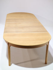 Øresund_Model_142_Extendable_Oak_Dining_Table_by_Børge_Mogensen_for_Karl_Andersson_&_Söner,_Sweden,_1960s