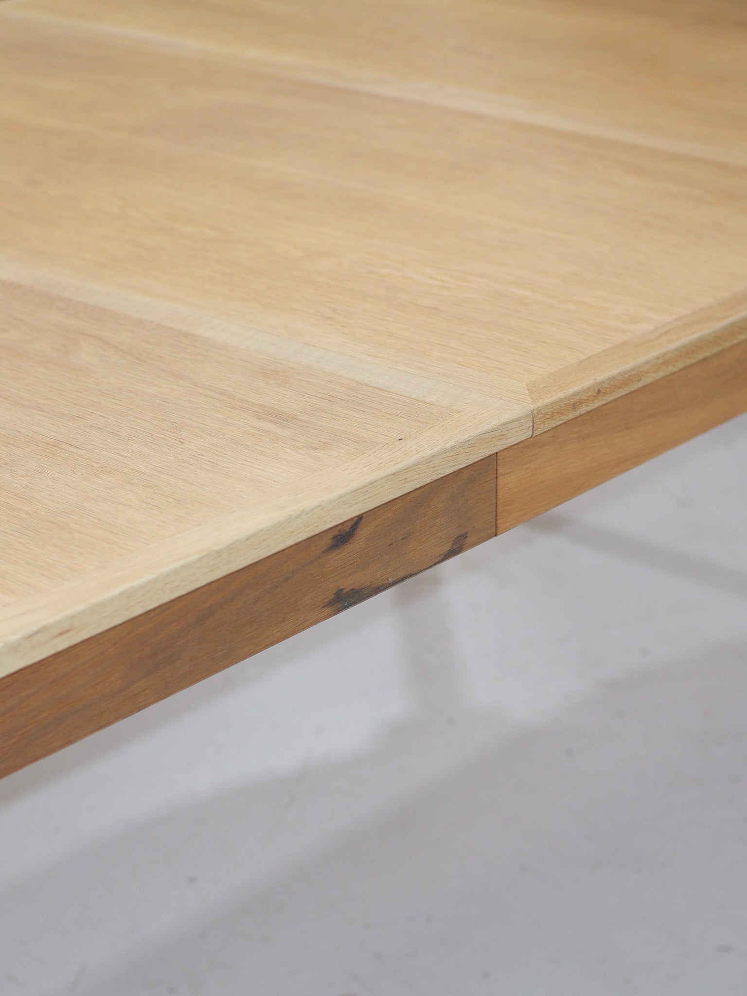 Øresund_Model_142_Extendable_Oak_Dining_Table_by_Børge_Mogensen_for_Karl_Andersson_&_Söner,_Sweden,_1960s