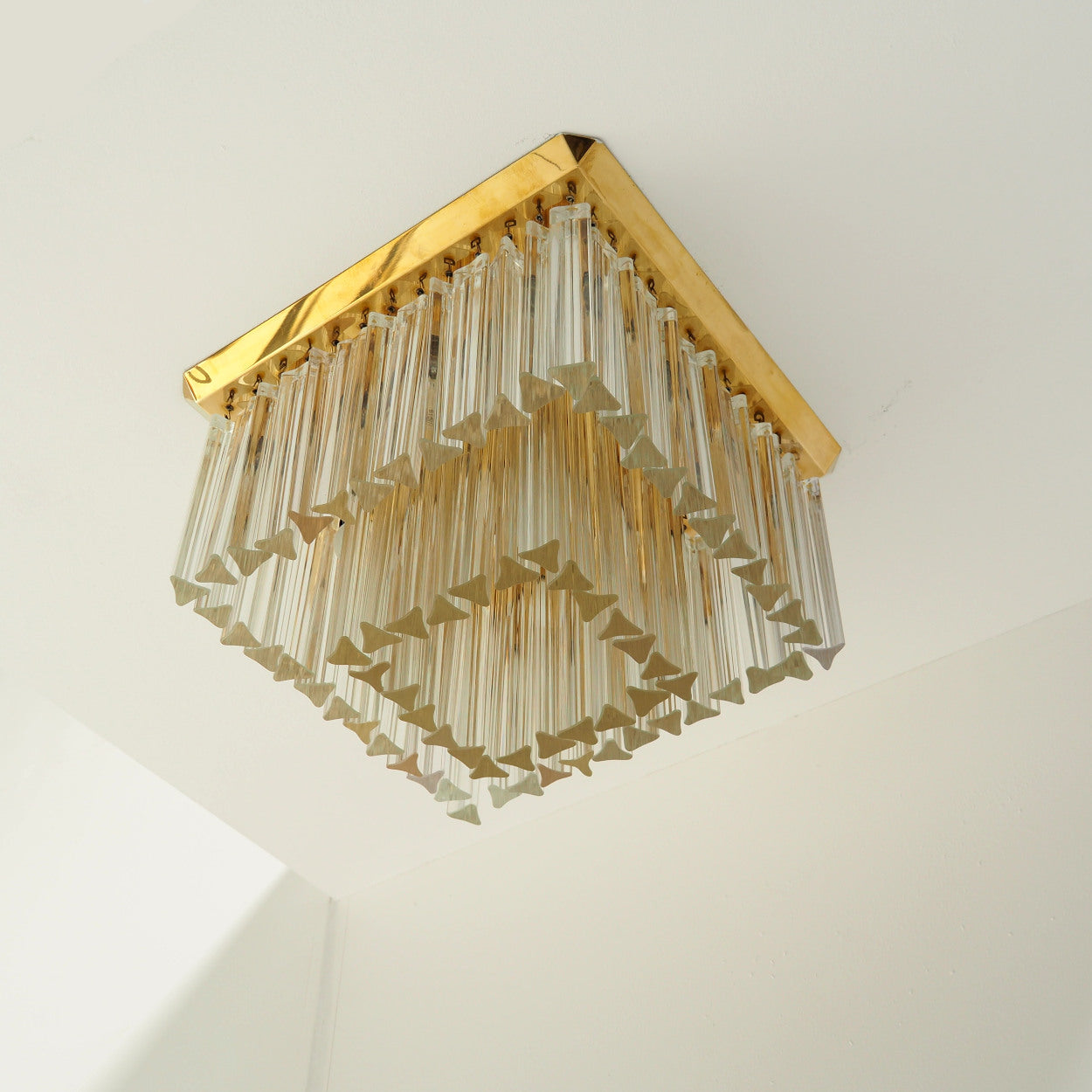 XL_Kalmar_Flush_Mount_with_Crystal_Glass_Elements,_Vienna_Austria