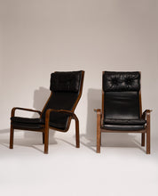 Set_of_2_Yngve_Ekström_Lounge_Chairs_in_Wengé_Wood_and_Black_Leather_for_Swedese,_Sweden_1970s