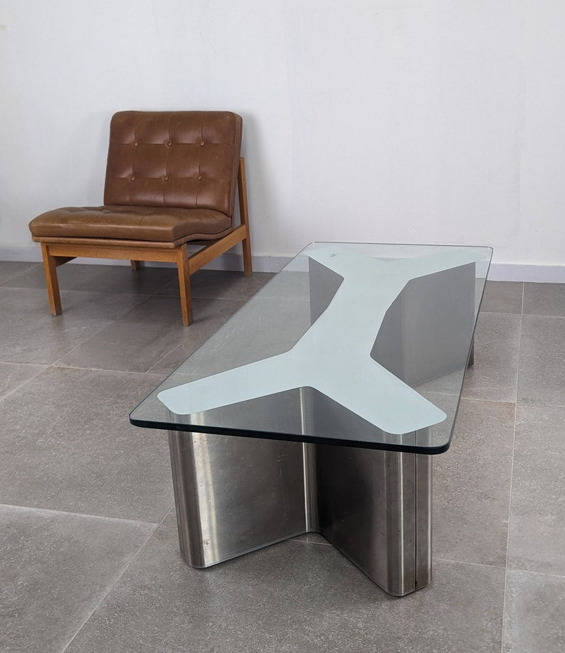 Ypsilon_stainless_steel_table_1970s