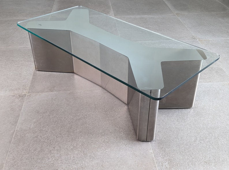 Ypsilon_stainless_steel_table_1970s