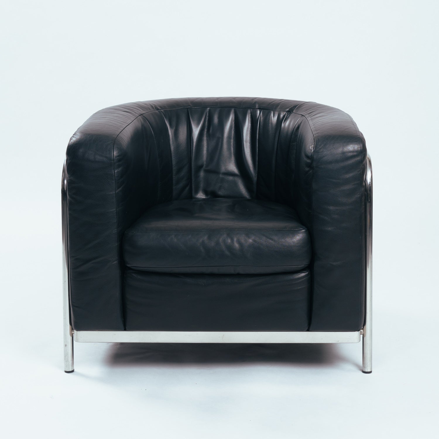 Onda_Lounge_Chair_by_De_Pas,_D’Urbino_&_Lomazzi_for_Zanotta_in_Black_Leather,_Italy_1985