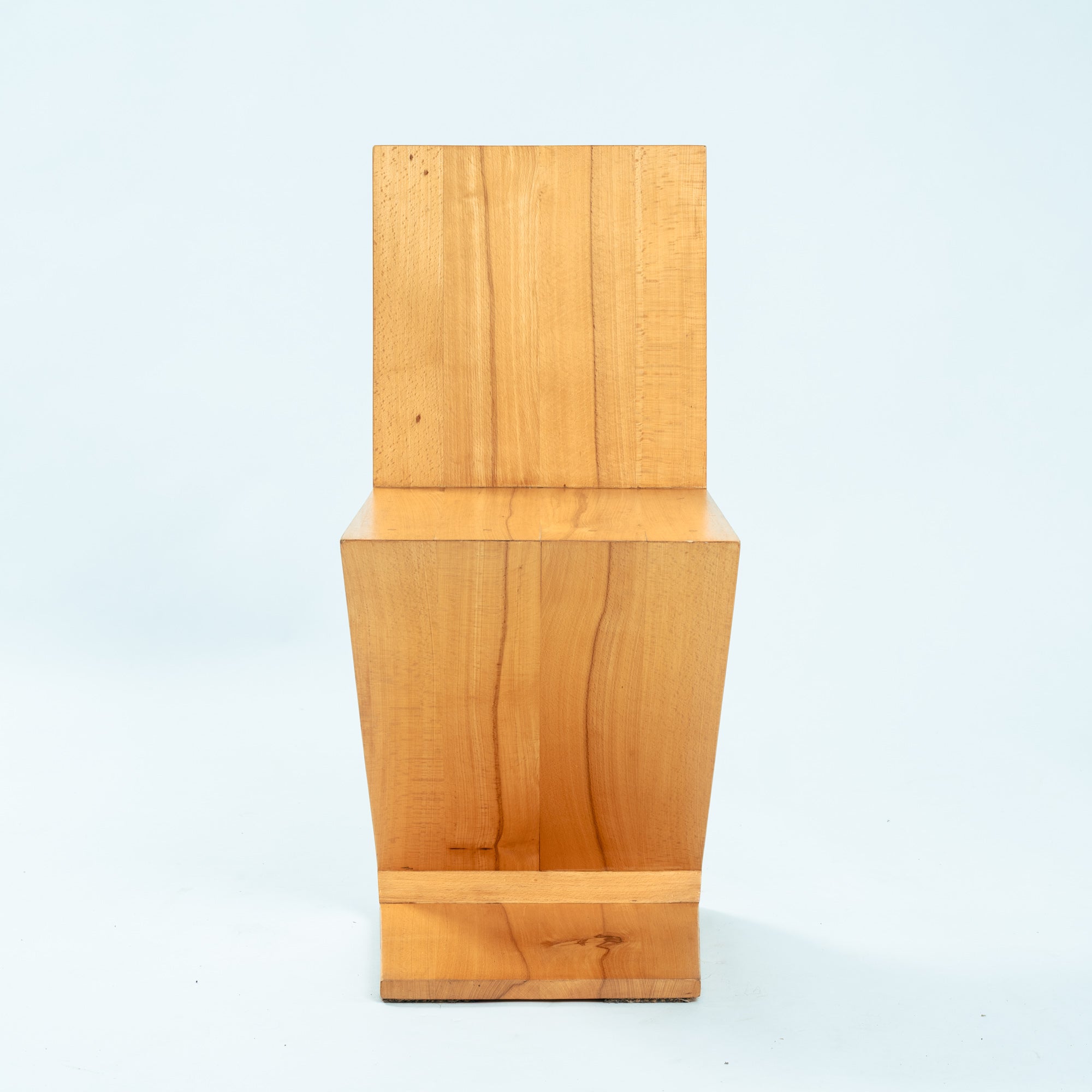 Set_of_4_Zig_Zag_Chairs_After_Gerrit_Rietveld,_Solid_Ash_Cantilever_Chair,_Dutch_De_Stijl_Design