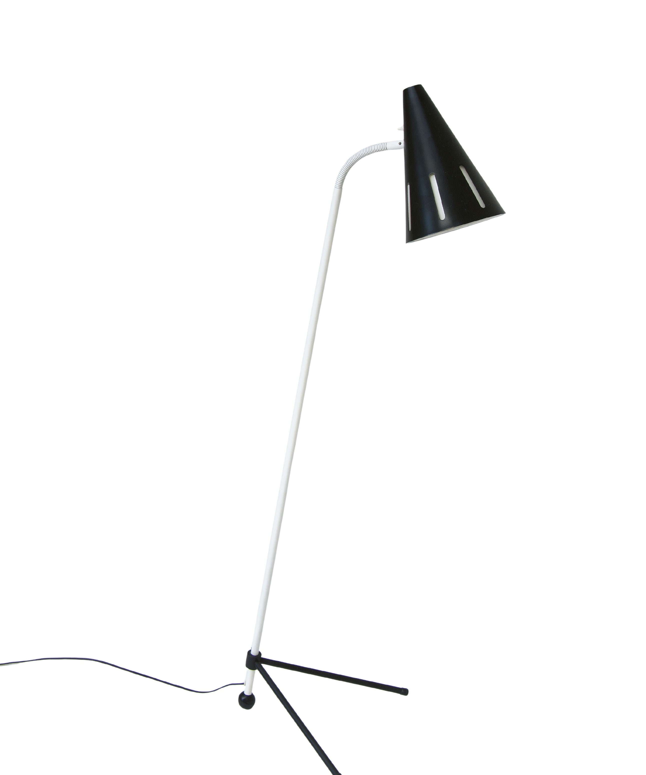 Zonneserie_Floor_Lamp_by_Herman_Busquet
