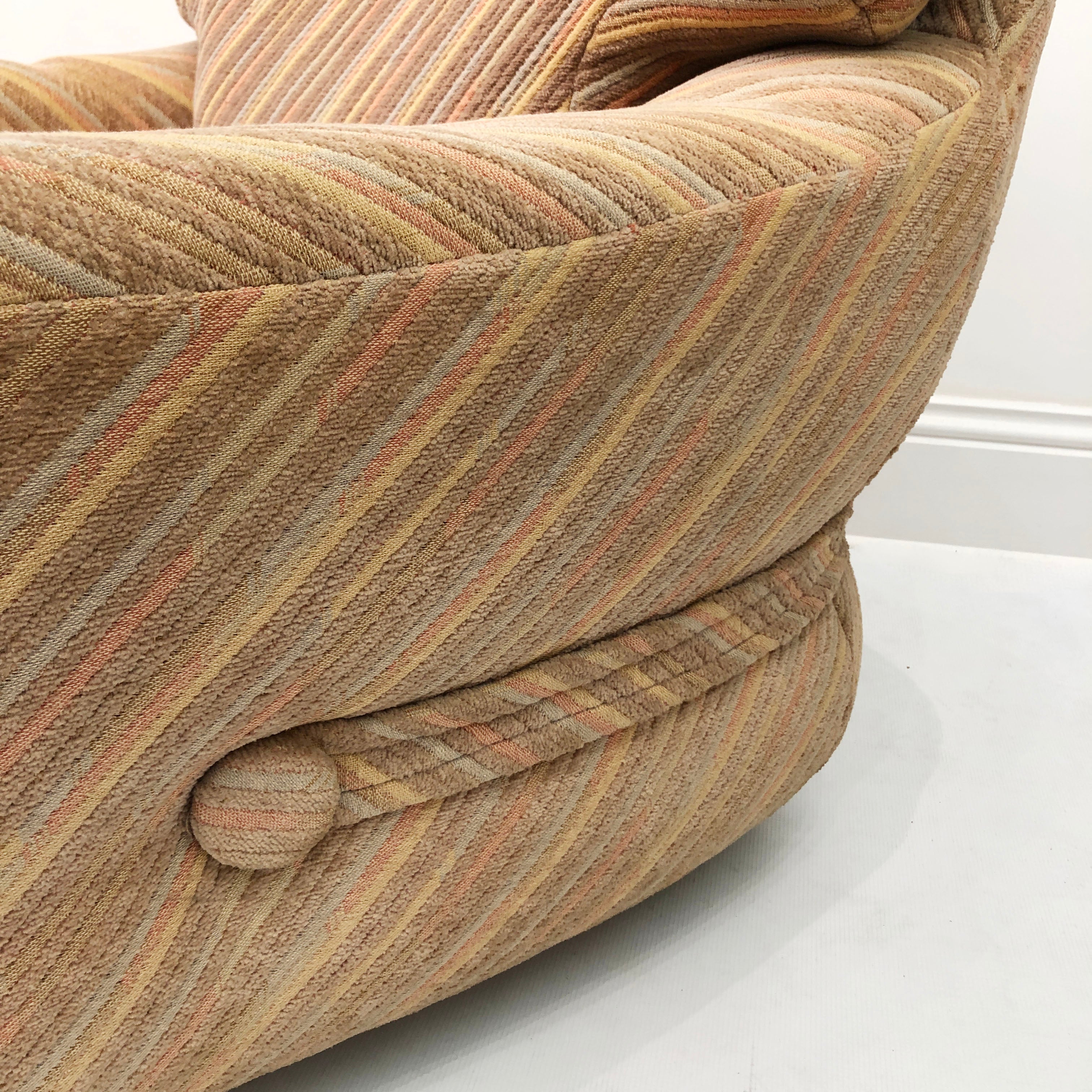 Zorzi_Italian_Pastel_Lounge_Armchair_1970s